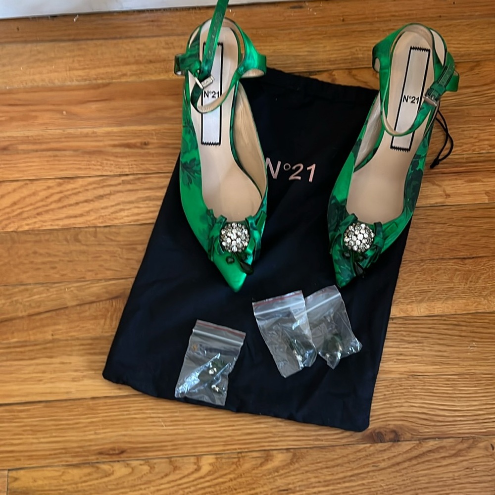 No. 21 Green Floral Jeweled Heels - size 40